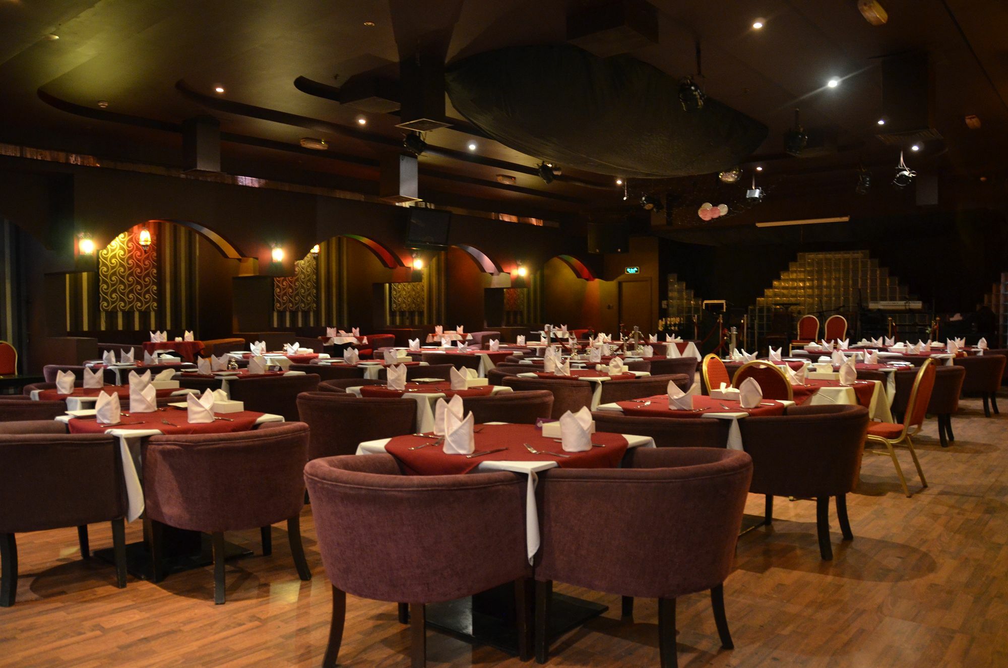 Pars International Hotel 4*