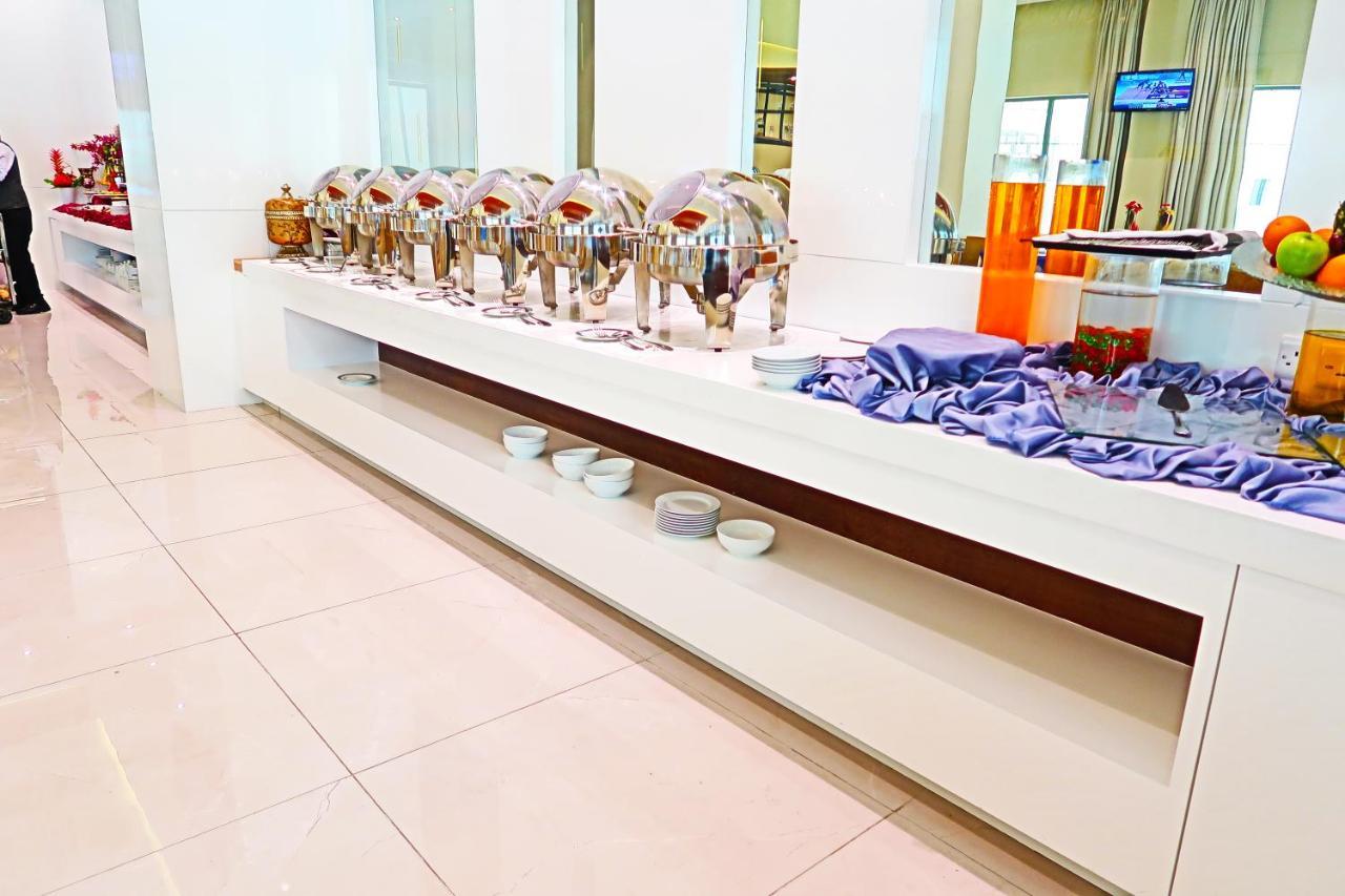 Pars International Hotel 4*